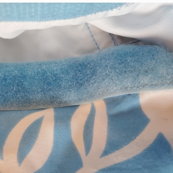 Reversible Board/swim skirt. Front pockets,velcro and shoelace closure. - Picture 15 of 16